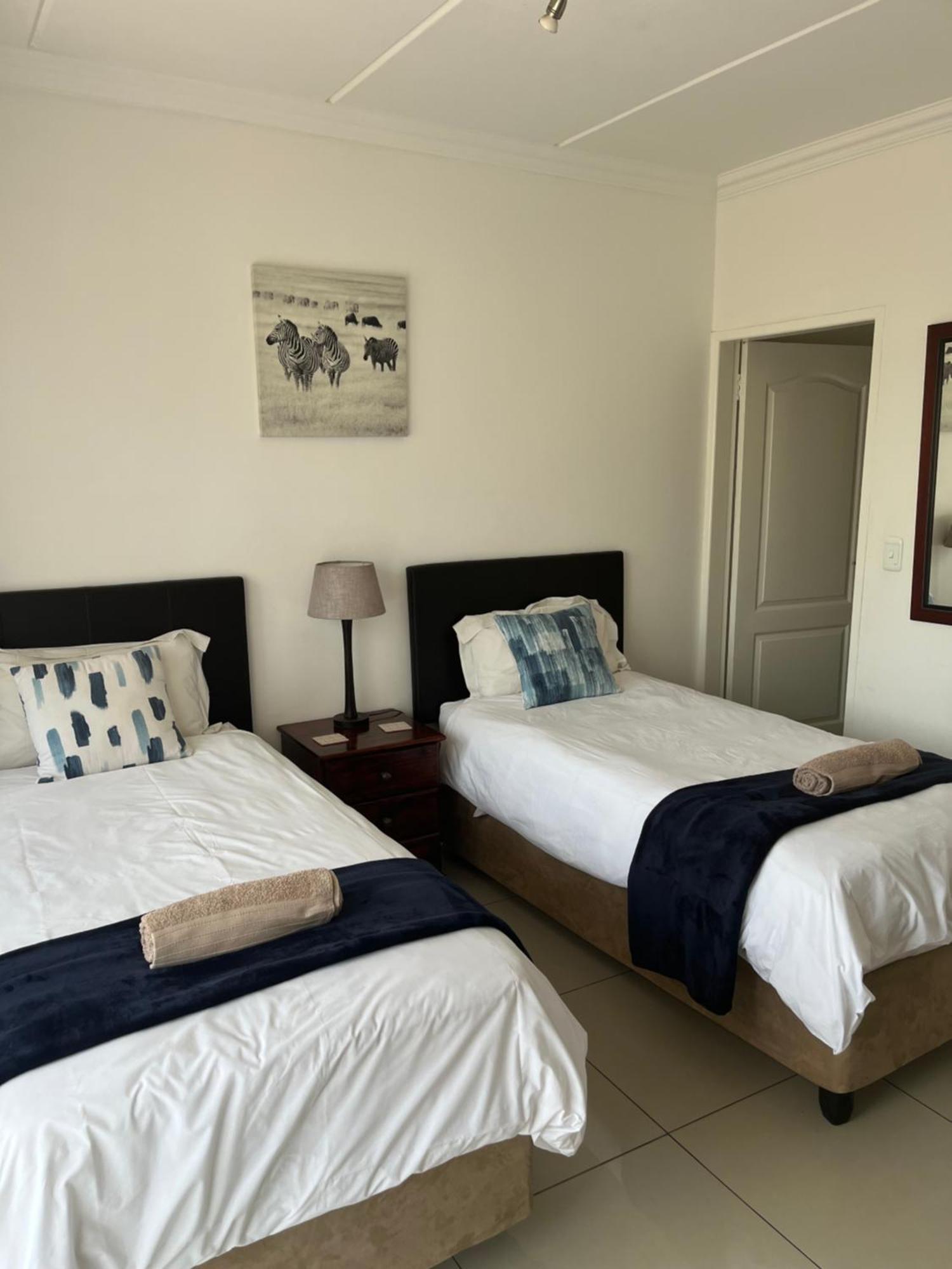 Or Tambo Self Catering Apartments, The Willows Boksburg Ngoại thất bức ảnh